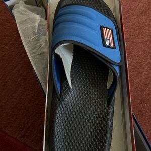 New Sonoma Blue and Black Slide Adjustable Velcro Sandal Men’s 10 / Women’s 11